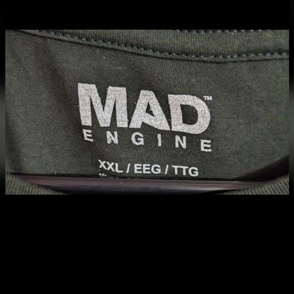 Mad Engine Santa Claus T Rex Dinosaur Men's Short Sleeve Christmas Shirt 2XL - Picture 6 of 7